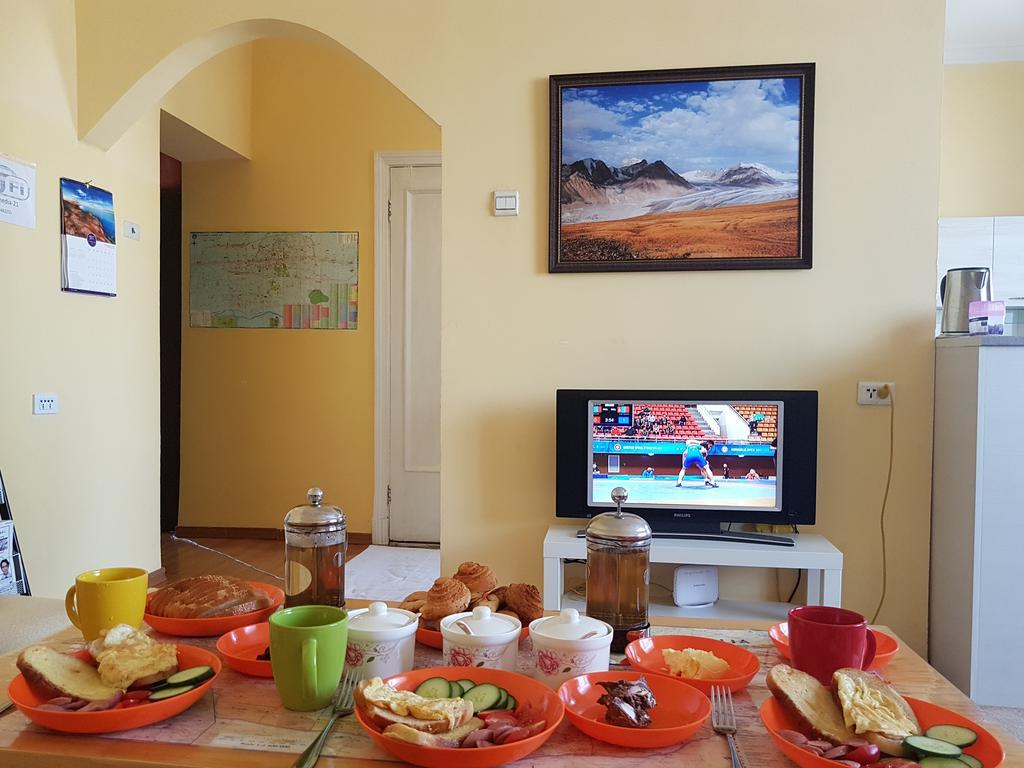 Vast Mongolia Tour & Hostel Улан-Батор Экстерьер фото
