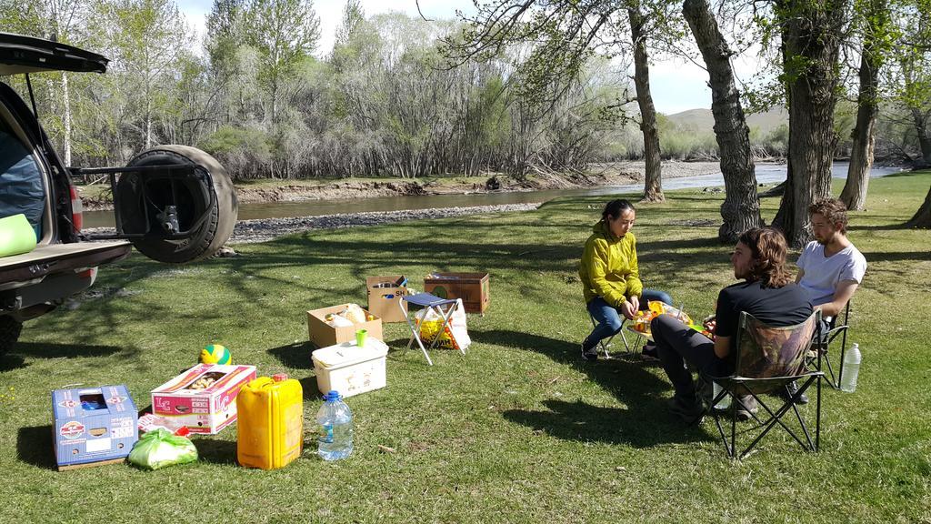 Vast Mongolia Tour & Hostel Улан-Батор Экстерьер фото